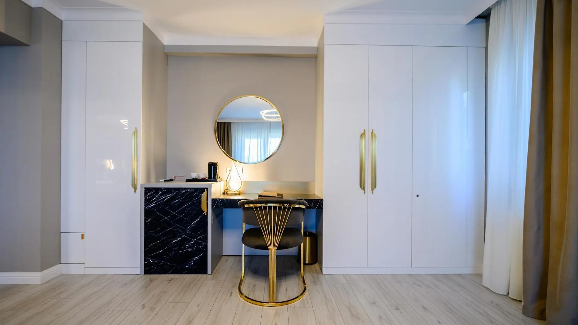 Elitte Inn & Suites Roşu Hotel