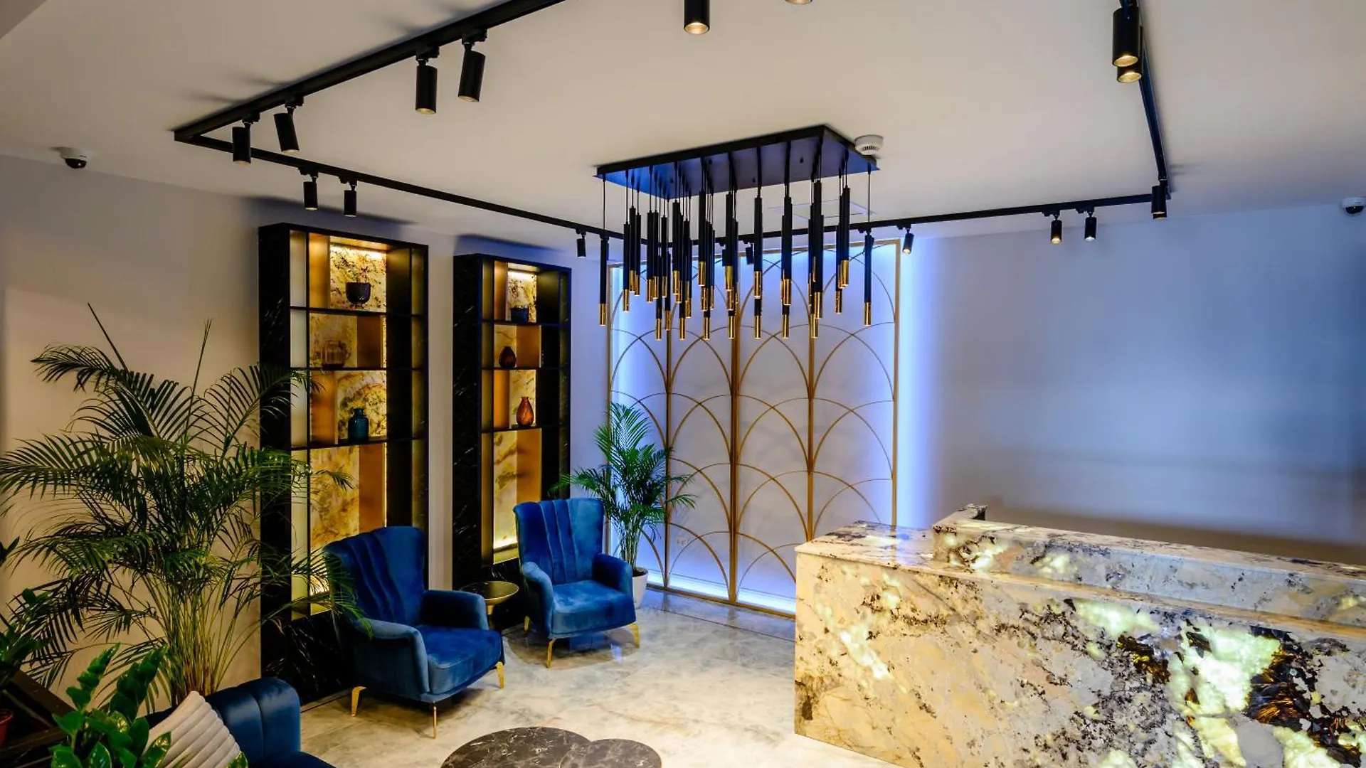 Elitte Inn & Suites Rosu