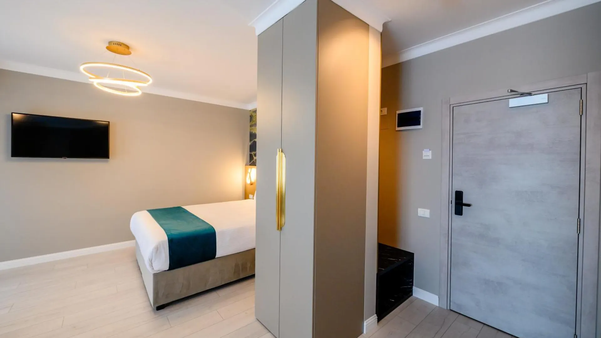 Elitte Inn & Suites Roşu 3*,  Romania
