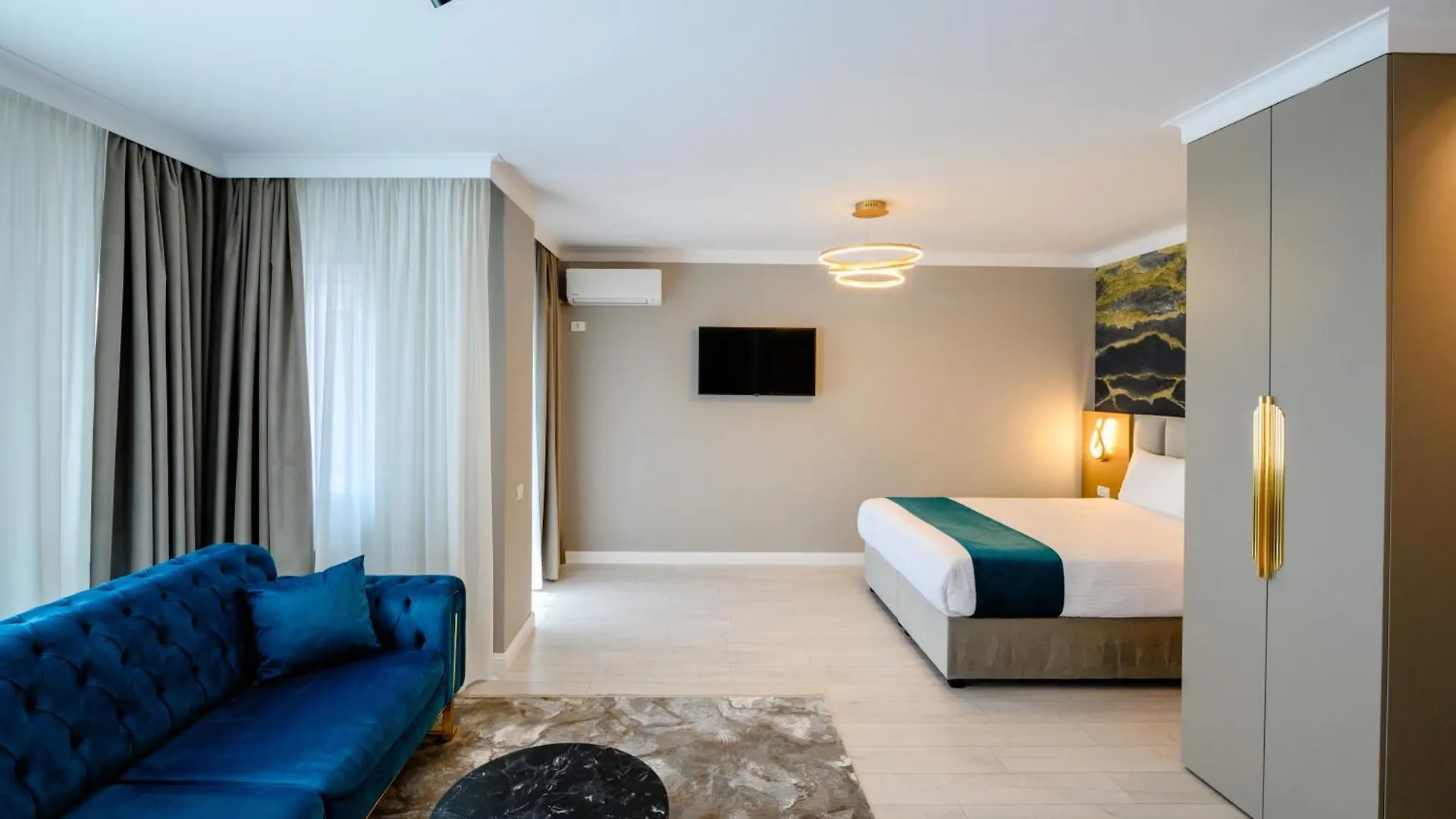 Elitte Inn & Suites Roşu 3*,  Romania
