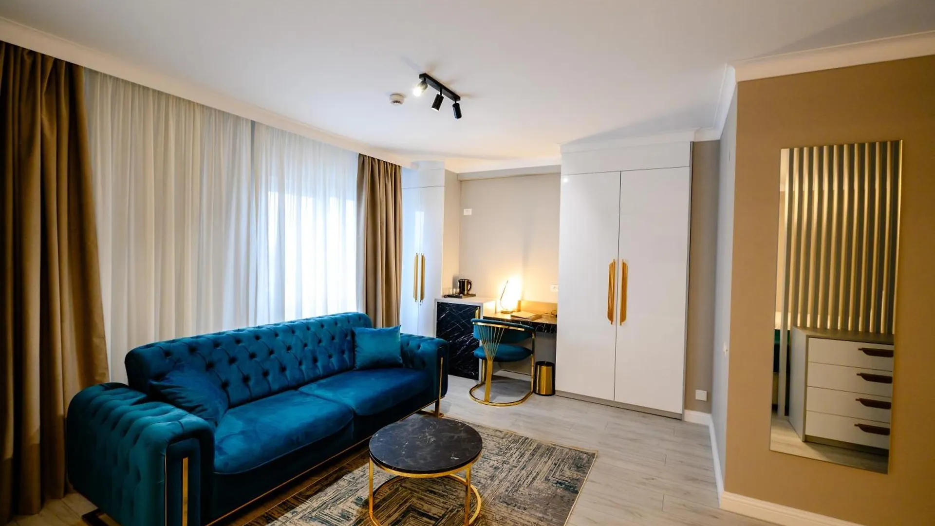 Elitte Inn & Suites Roşu Hotel
